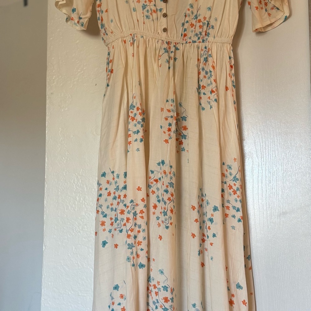 Floral Cream Maxi Dress